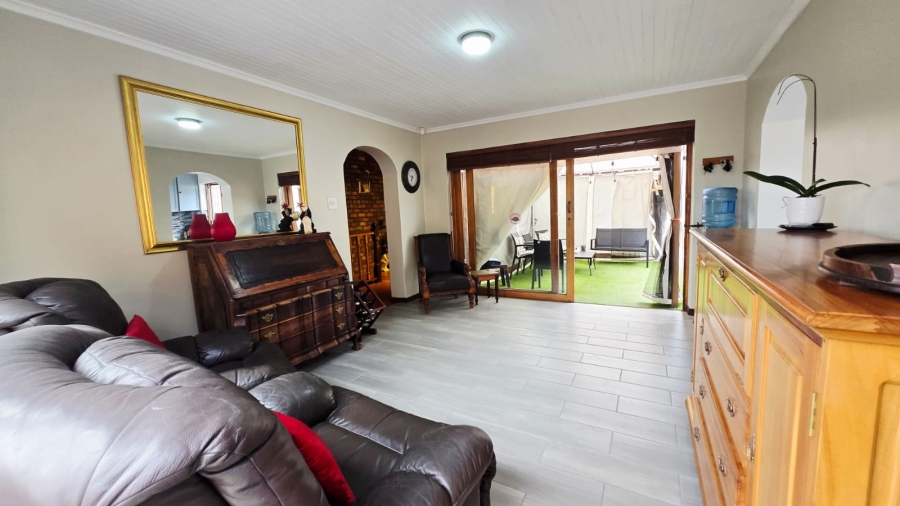 6 Bedroom Property for Sale in The Village Western Cape